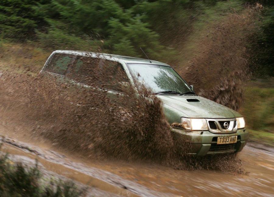  Nissan Terrano II 5-Door 1999 года  (фото 7 из 16)